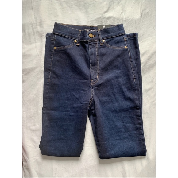 Fashion Nova Jeans - Picture 5 of 6